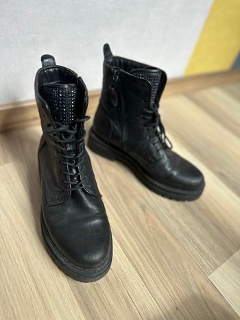 Bottine à lacet cuir