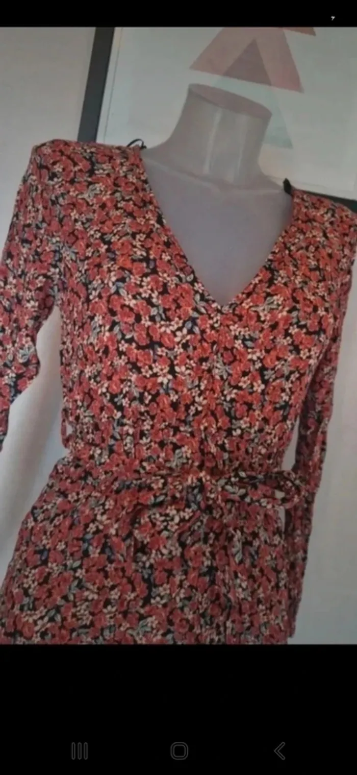 Belle robe fleurie été pull and bear taille 36 - photo numéro 2