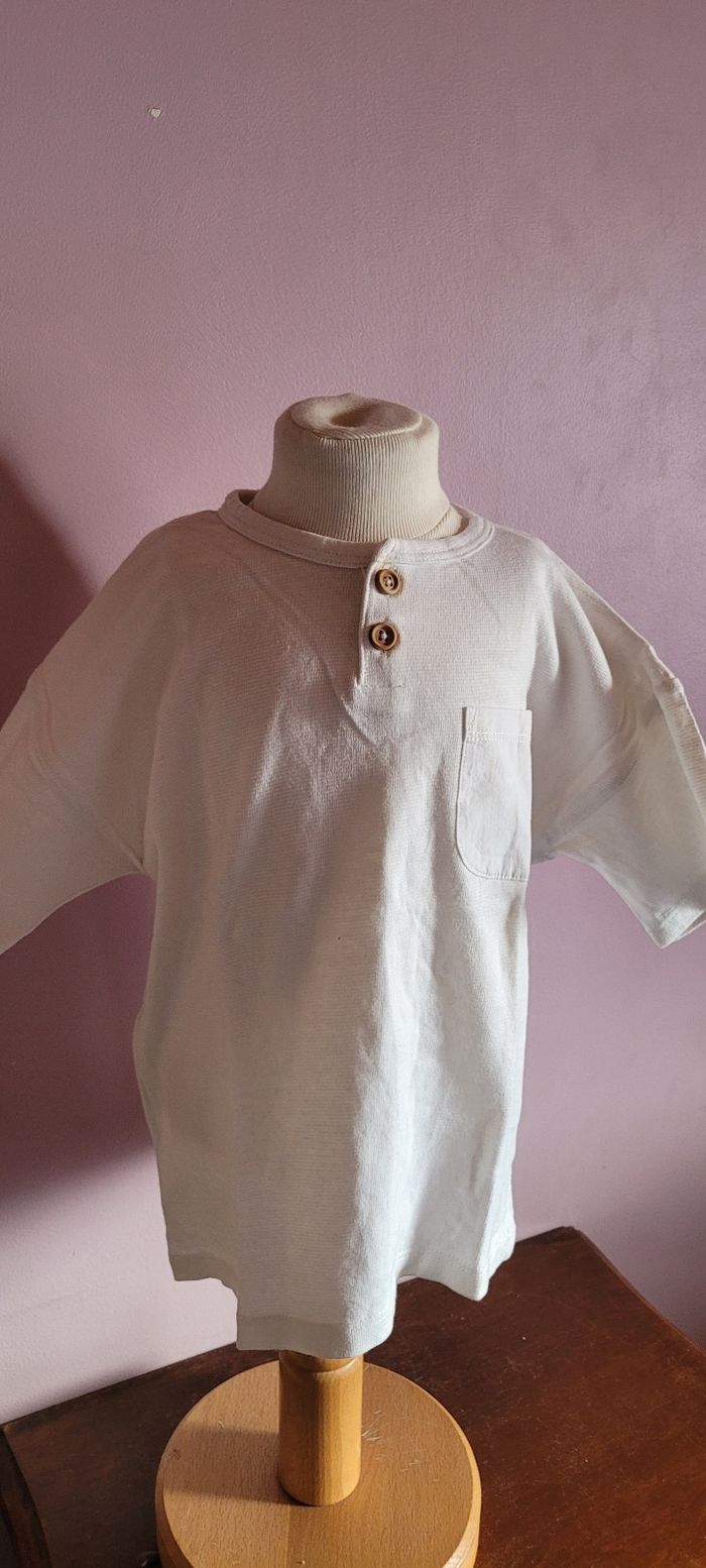 Tee-shirt - photo numéro 1