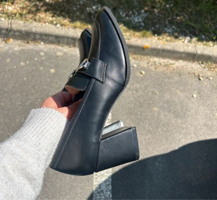 Chaussure noires neuves - photo numéro 4