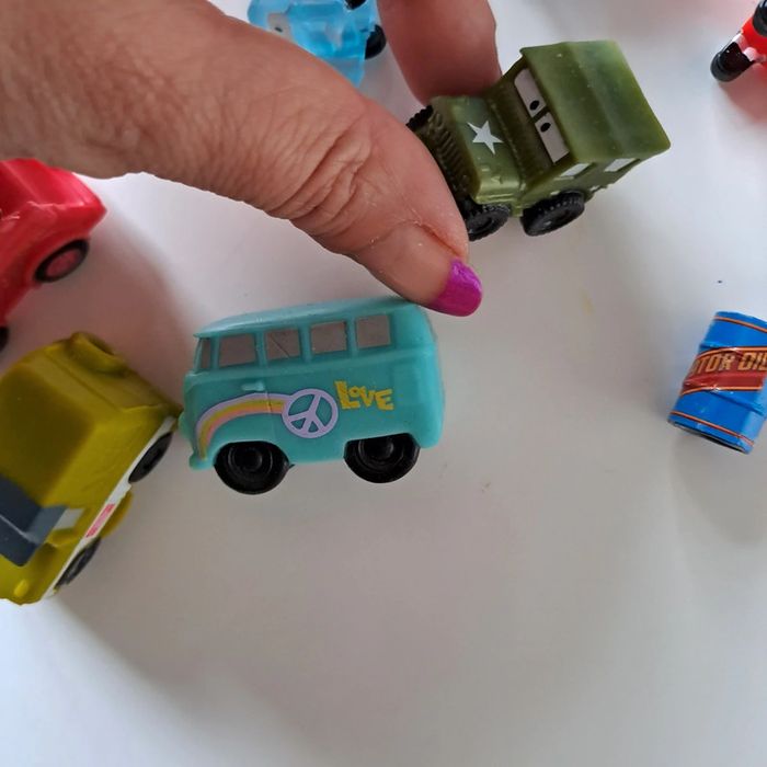 Voitures souples porte crayon #cars - photo numéro 6