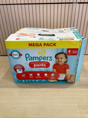 Couches Pampers Premium Protect taille 4