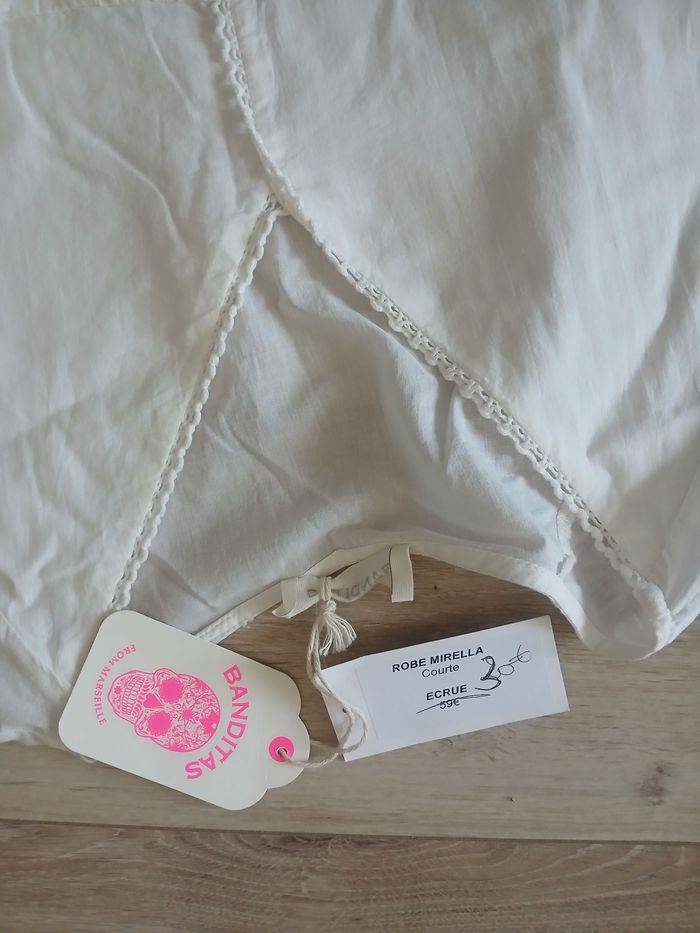 Robe  été  broderie anglaise - photo numéro 4