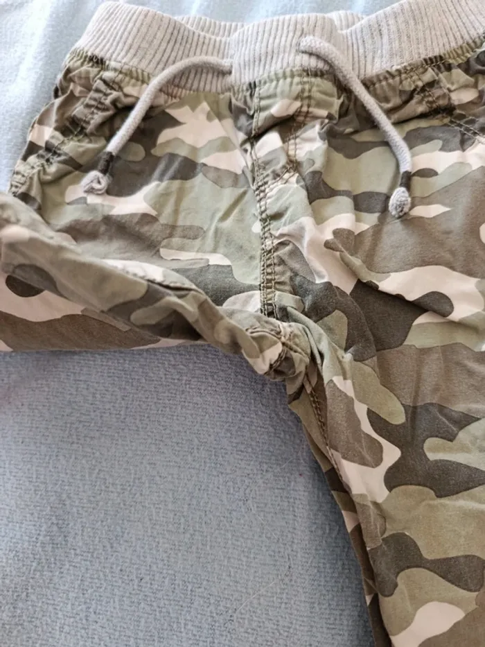 Pantalon militaire 12mois 80cm - photo numéro 3
