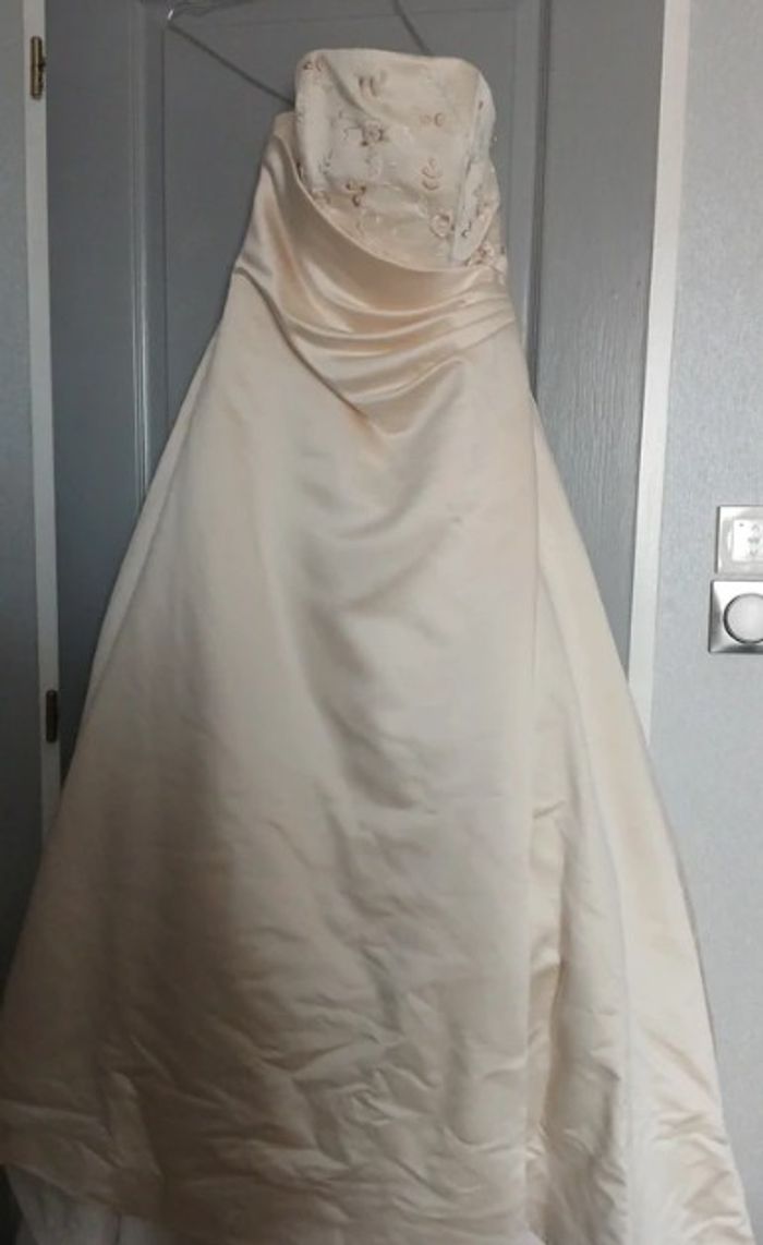 robe de mariée taille 42 Point mariage - photo numéro 2