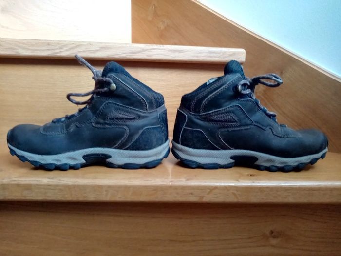 Chaussures de marche Colombia 35 - photo numéro 10