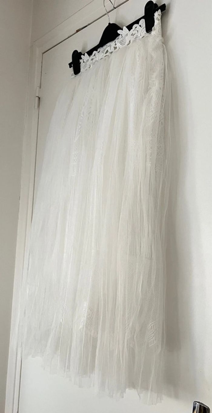 Jupe en tulle blanche taille S-M - photo numéro 3