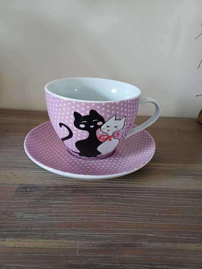 Tasse et coupelle