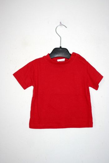 Tee-shirt rouge manches courtes 6m