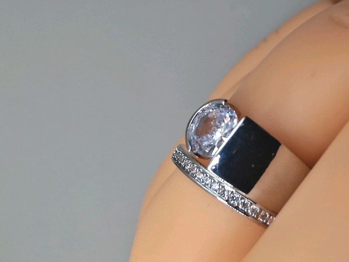Bague En acier inoxydable + zircons  2 en 1 ( a porter ensemble ou dissociés) - photo numéro 4