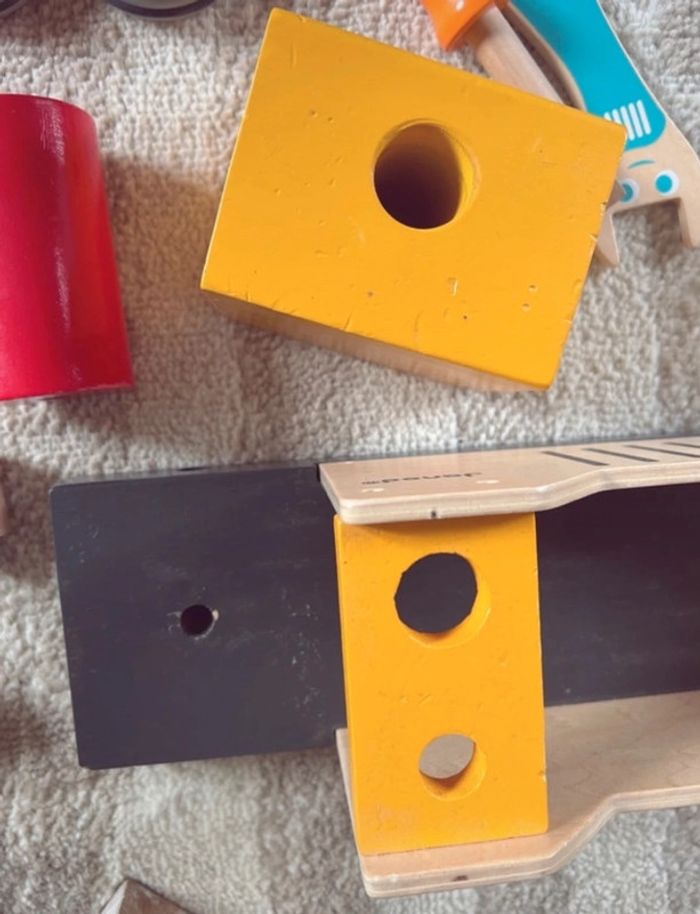 Grand camion de chantier à construire janod - photo numéro 6