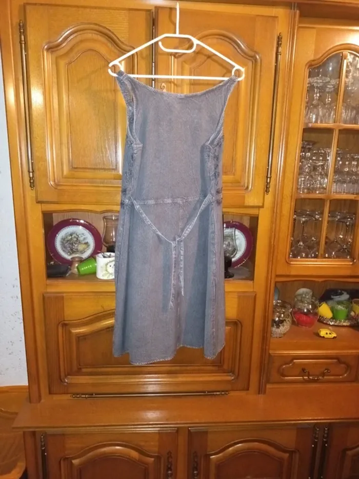Robe taille 42 - photo numéro 2