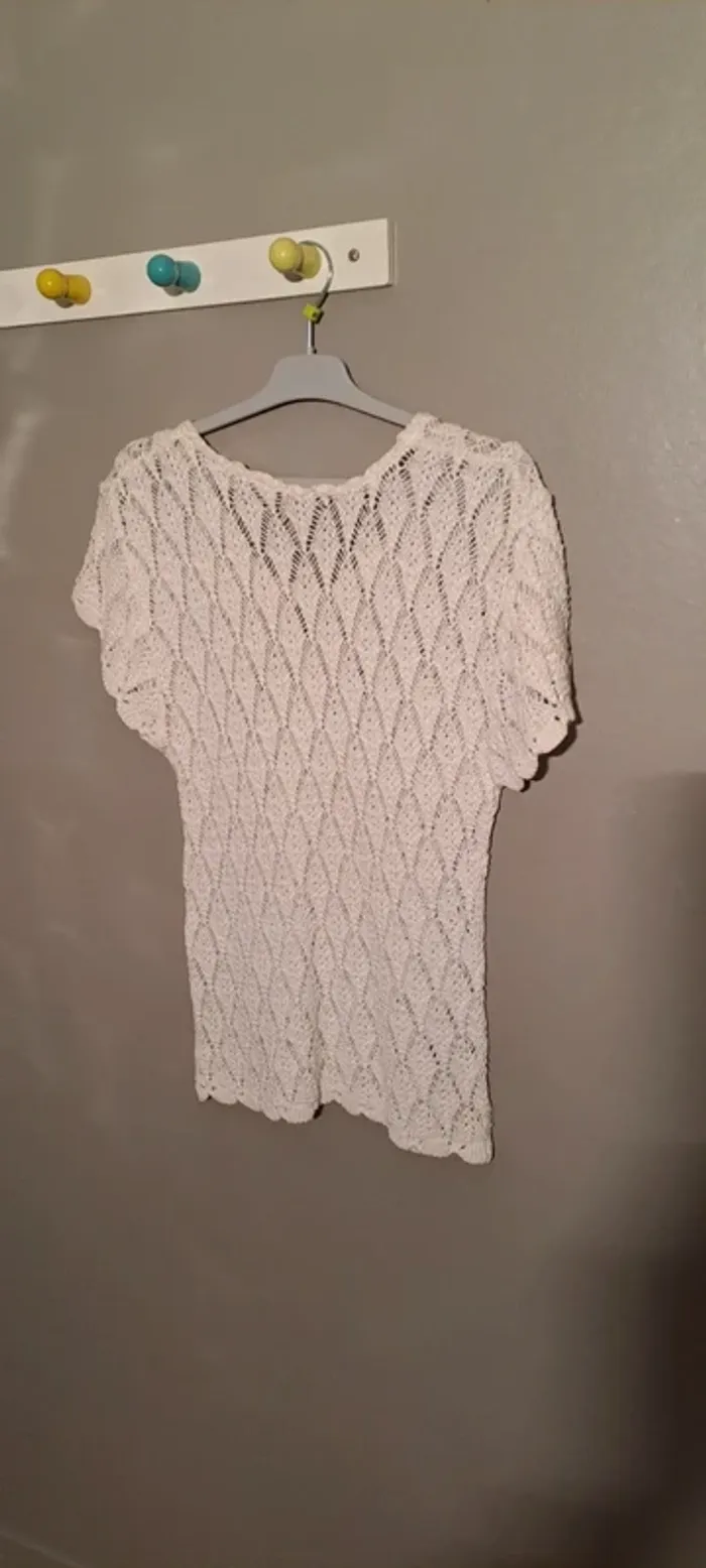 Débardeur blanc en dentelle - sans marque - Taille 36 - Bon état. - photo numéro 7