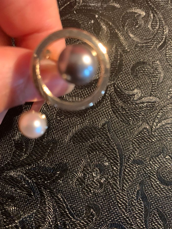 Une bague neuve - photo numéro 2