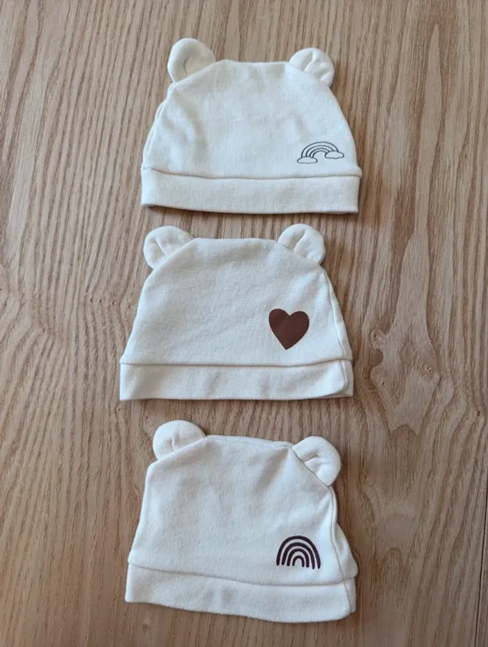 Bonnets de naissance