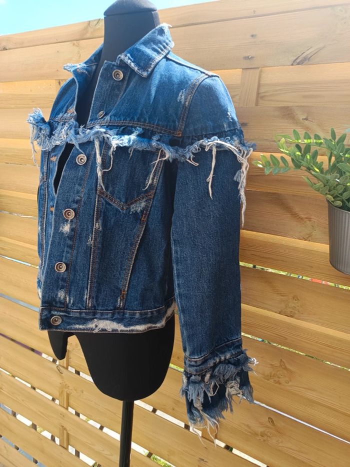Veste en jean Destroy Zara XS - photo numéro 3