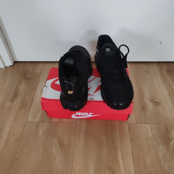 Basket tn taille 42 prix 55€ - photo numéro 2