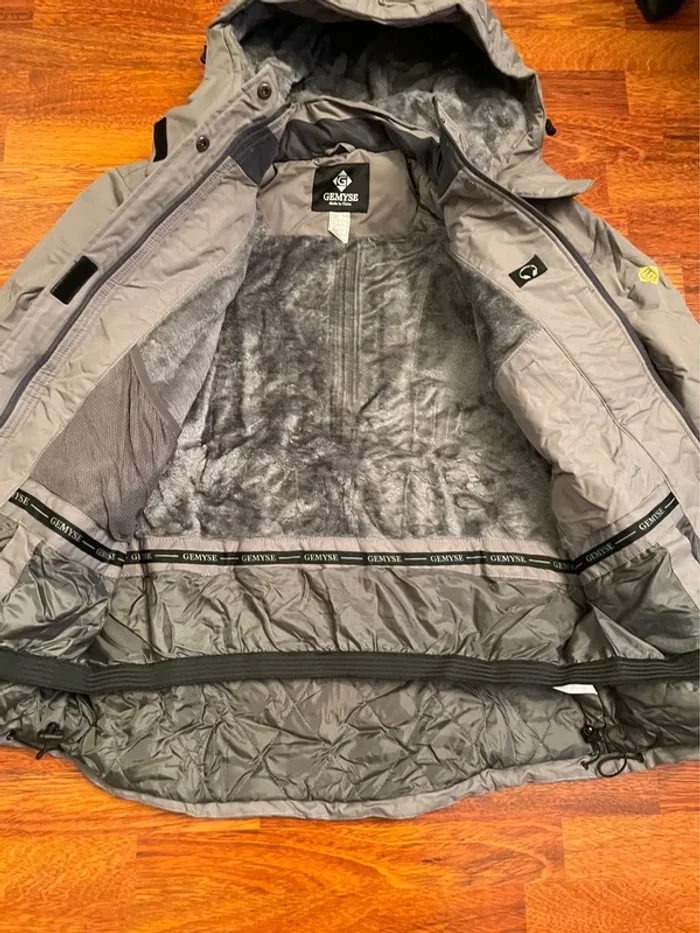 [NEUF] Gemyse Veste de Ski Imperméable - Manteau d'hiver en Polaire - Coupe-Vent avec Capuche - photo numéro 7