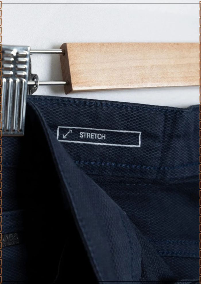 Pantalon chino bleu marine Hugo Boss Taille 40 - photo numéro 9
