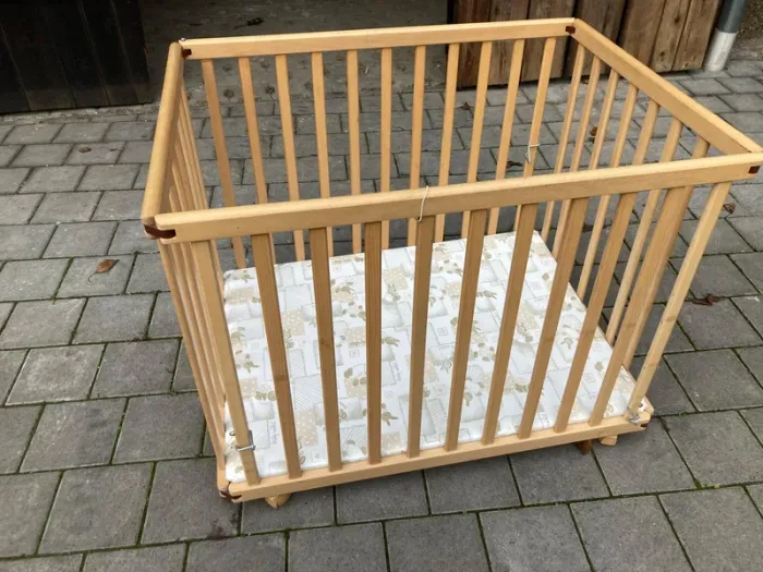 Parc enfant en bois 70 cm x 95 cm environ - photo numéro 2