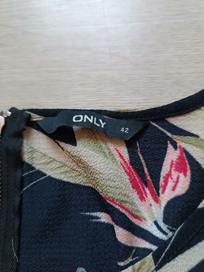 Blouse manches courtes - photo numéro 2