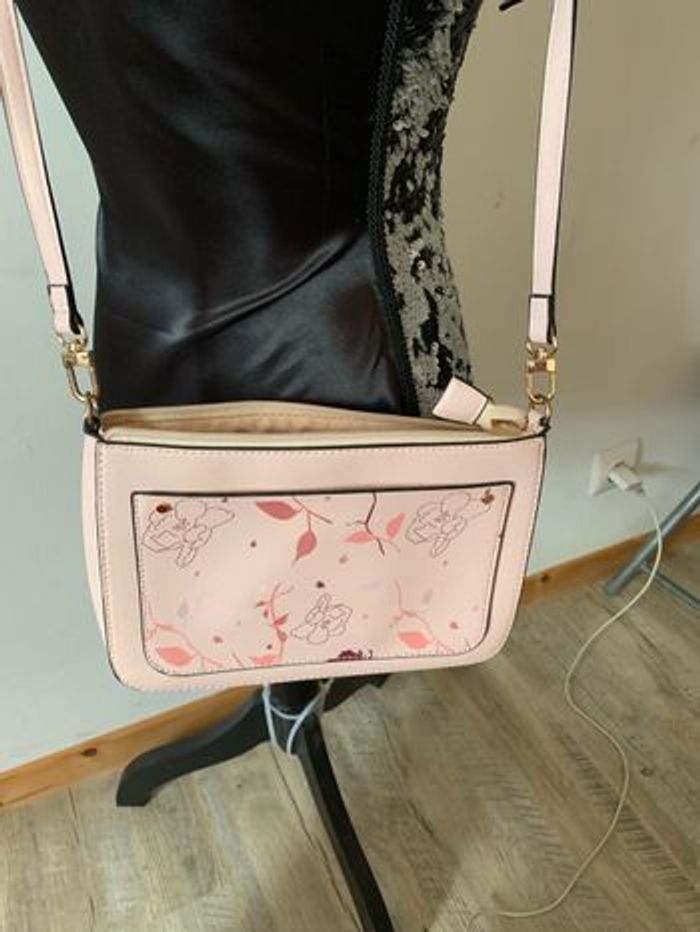 Sac à main différents modèles aux choix - photo numéro 6