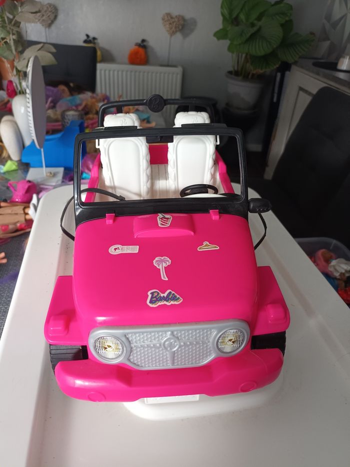 Voiture 4X4 barbie - photo numéro 2