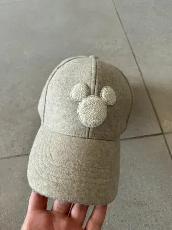 Casquette en très bon état, taille unique