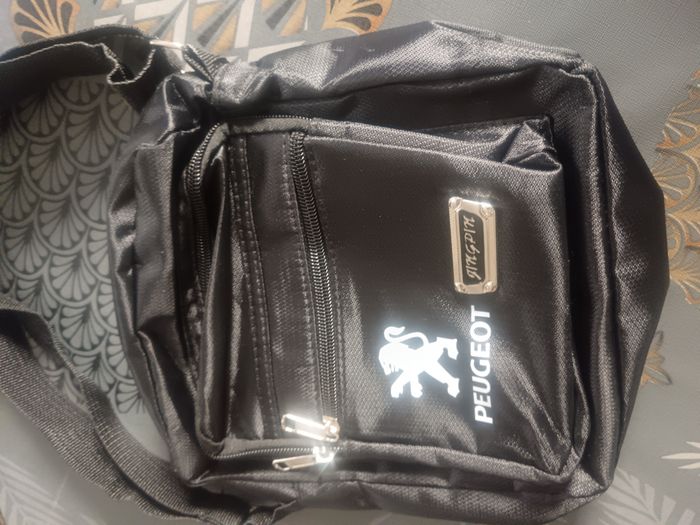 Sacoche Peugeot - photo numéro 3