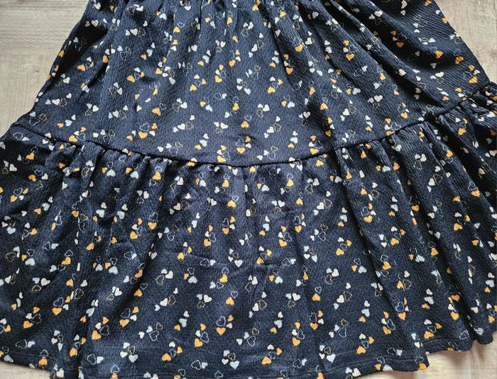 Robe coeur neuve 8 ans - photo numéro 2