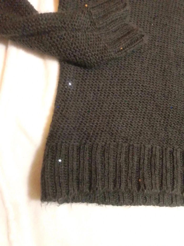 Joli pull gris - photo numéro 3