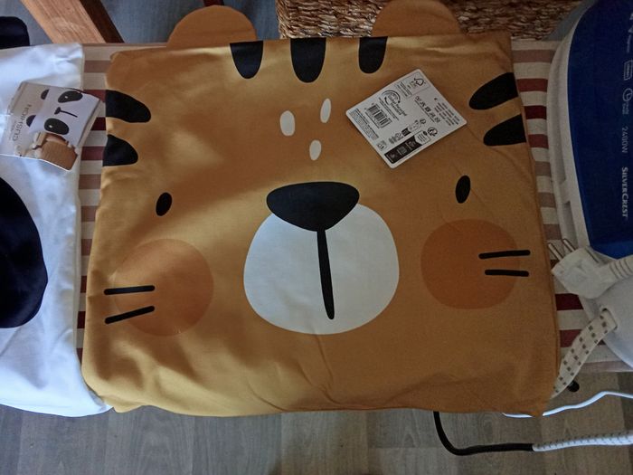 2 housses coussins Enfant 40 x 40 NEUF - photo numéro 3