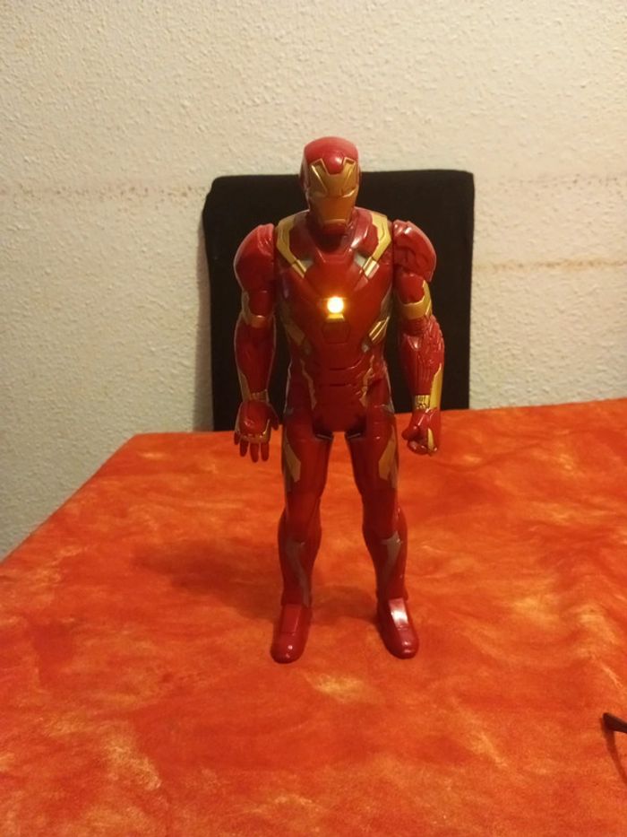 Iron man qui parle , Marvel 2015 Hasbro