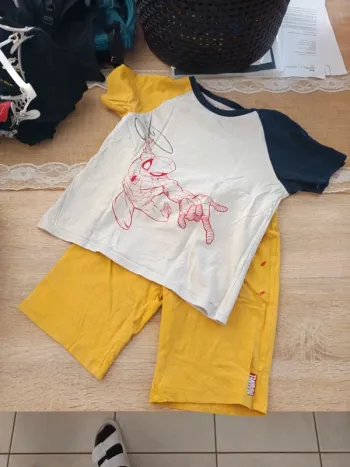Pyjama spider man