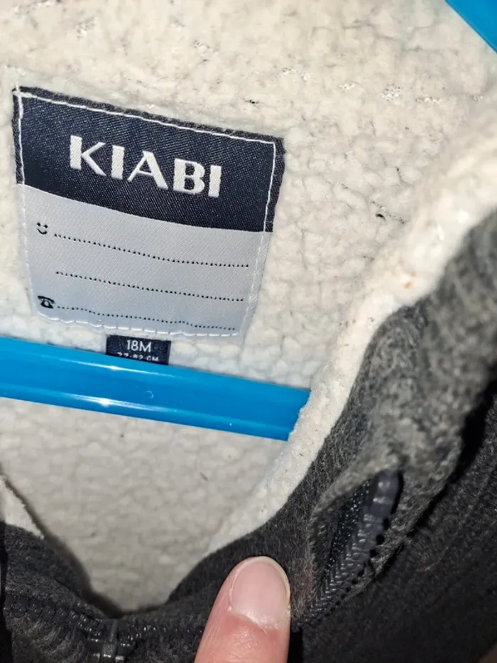 Manteau gilet comme neuf fourrure chaud gris foncé kiabi 18 mois garçon tbe - photo numéro 4