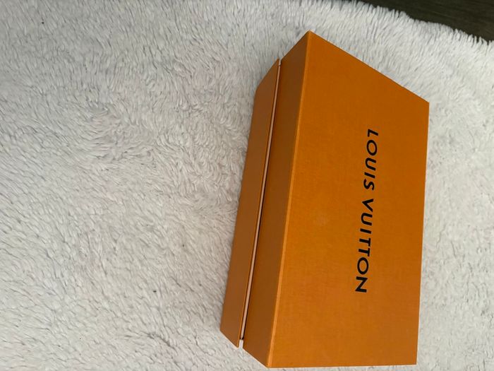 Boîte vide - photo numéro 2