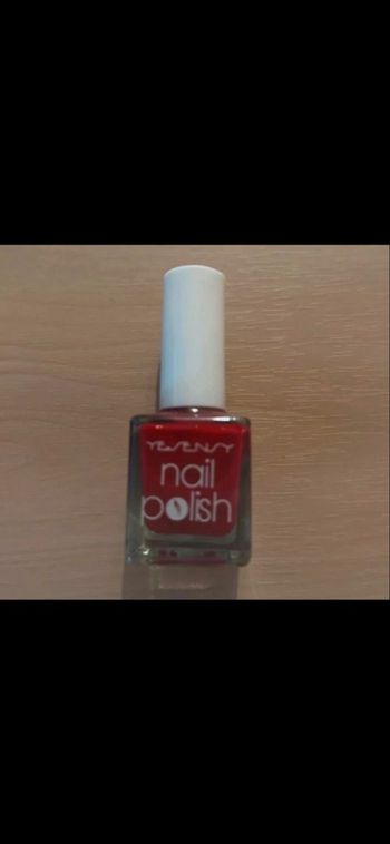 1 vernis rouge 