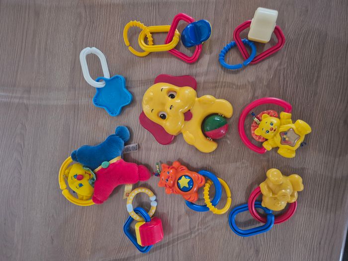 Lot jouets d’éveil Fisher-Price et accessoires de portiques - photo numéro 2