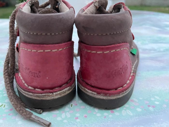 Chaussure kickers taille 22 - photo numéro 2
