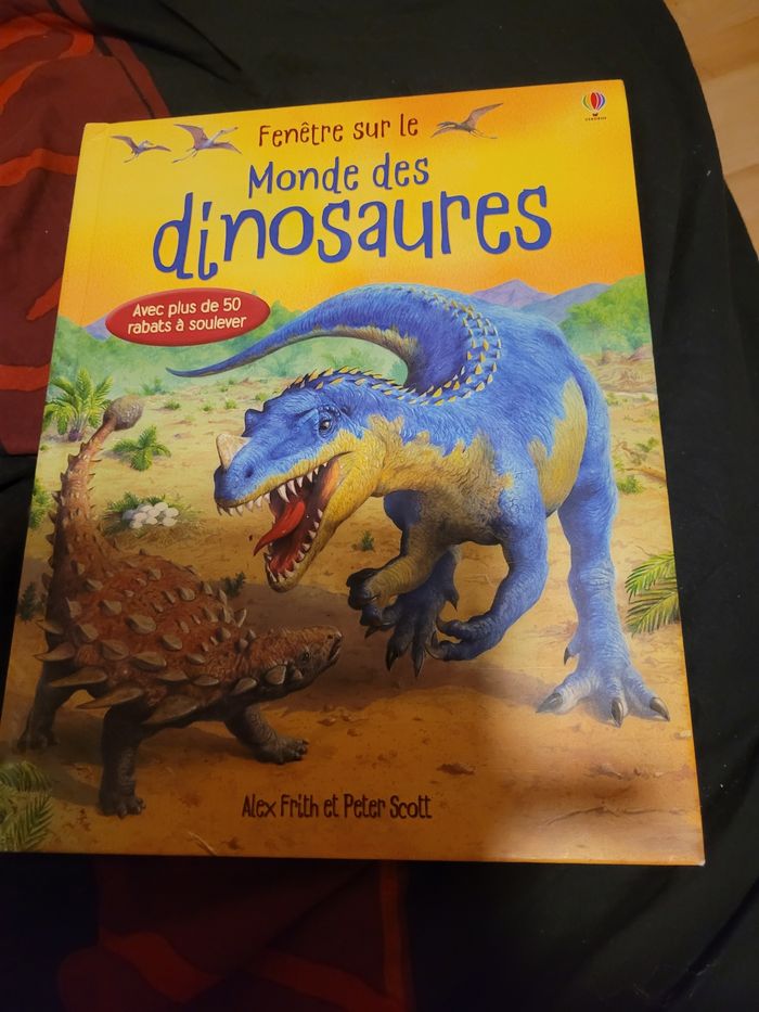 Fenetre sur le monde des dinosaures