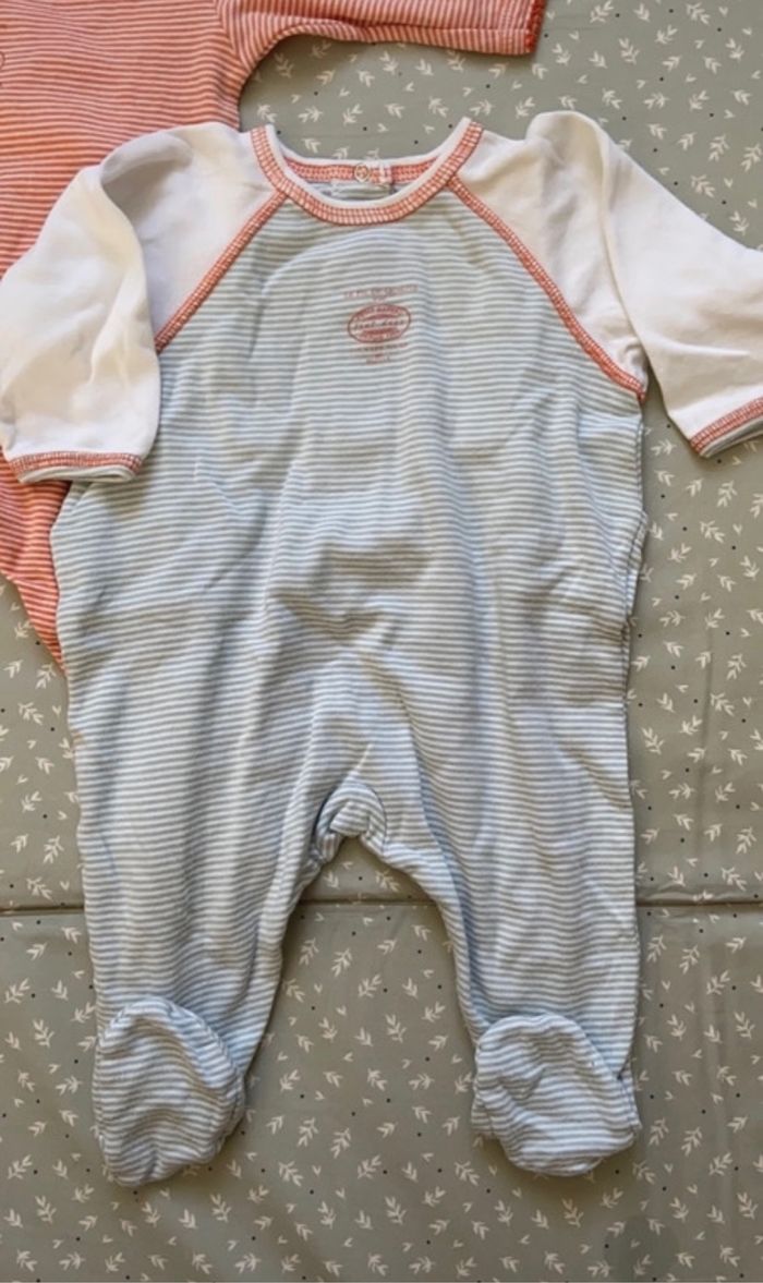 Lot 2 pyjamas Petit Bateau 3 mois - photo numéro 2