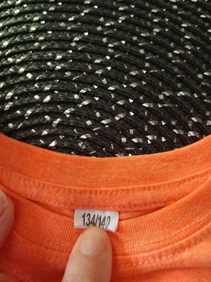 T-shirt orange Zeeman 134/140 – Surf – bon état - photo numéro 3