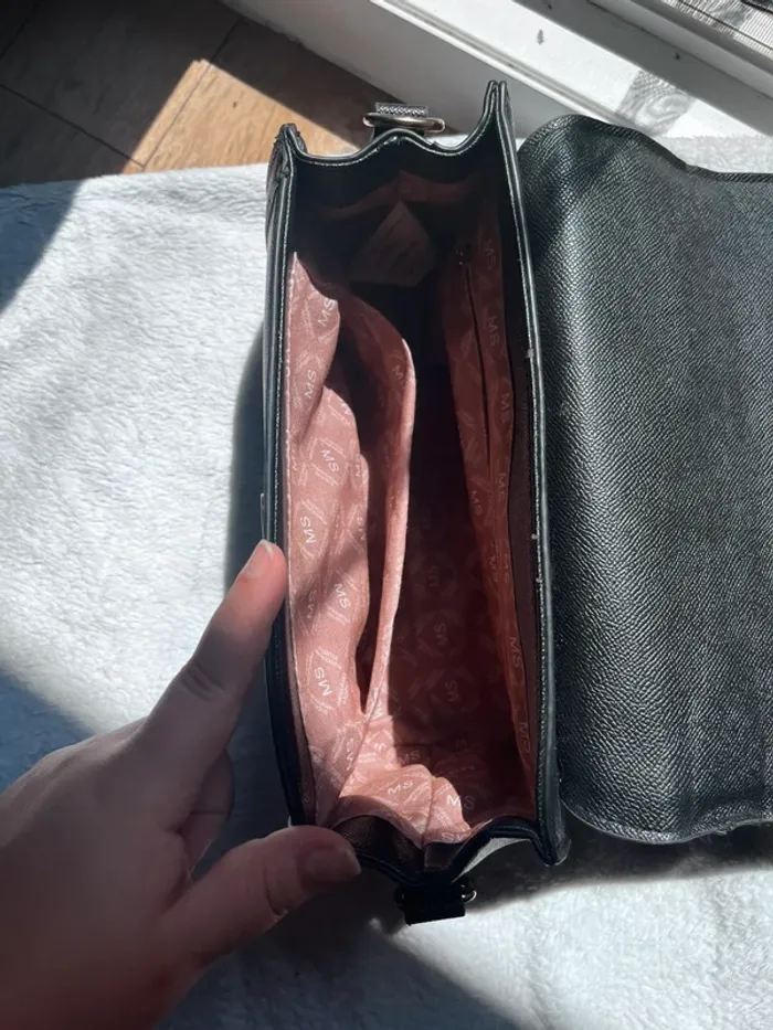 Sac à main très bon état - photo numéro 3