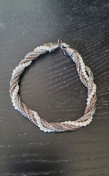 Bracelet fantaisie en métal argenté et perles