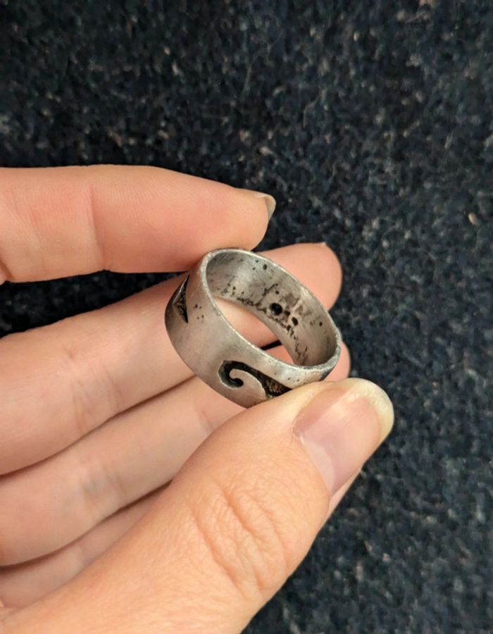 Bague en étain a motifs - photo numéro 2