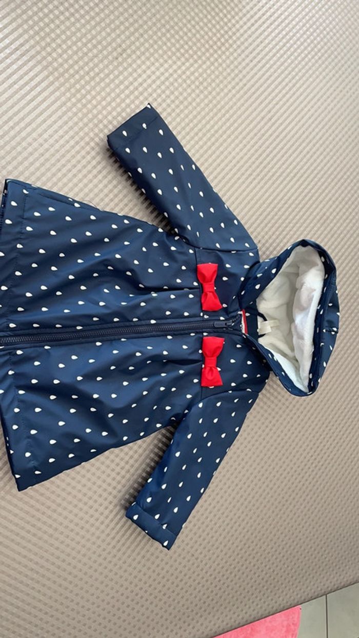 Manteau / coupe vent doublé 9 mois