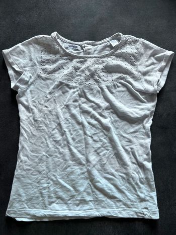 TEE shirt 8 ans