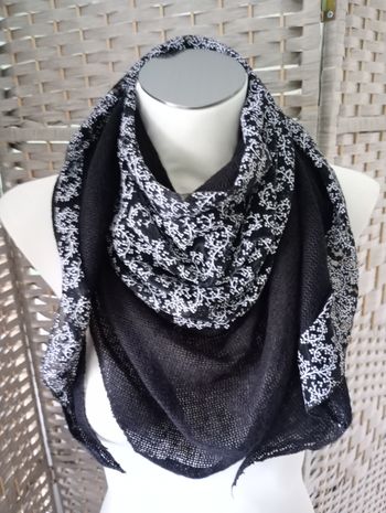 Foulard noir argenté