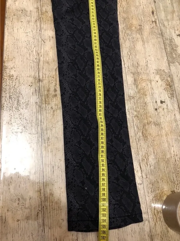 Pantalon imprimé Python - photo numéro 6