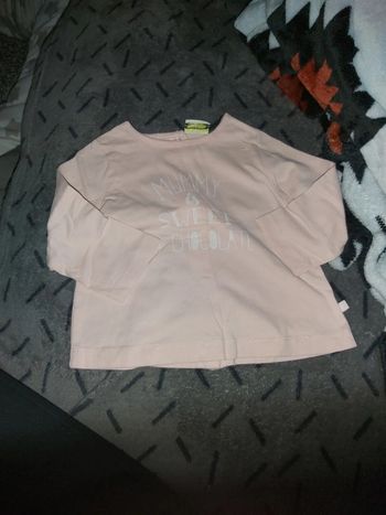 Tshirt manches longues tao tape à l oeil taille 68cm 6mois